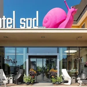 4* Hotell Sued